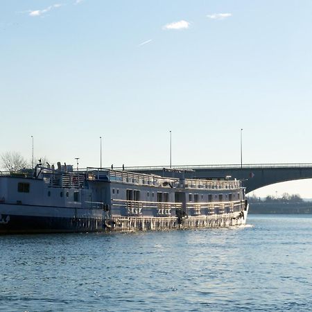 Bateau Hotel A Quai Le Chardonnay Avignon Exterior photo