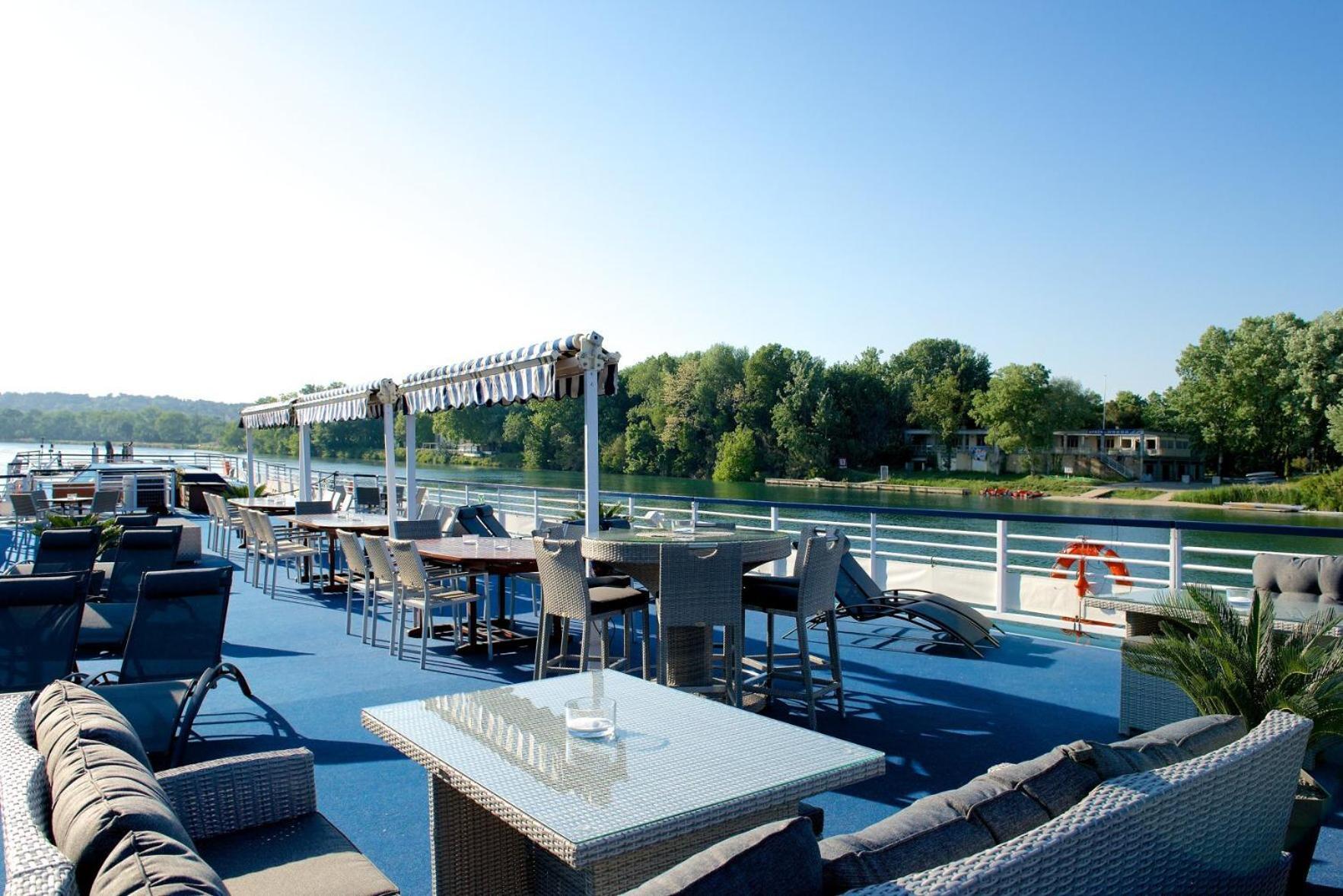 Bateau Hotel A Quai Le Chardonnay Avignon Exterior photo