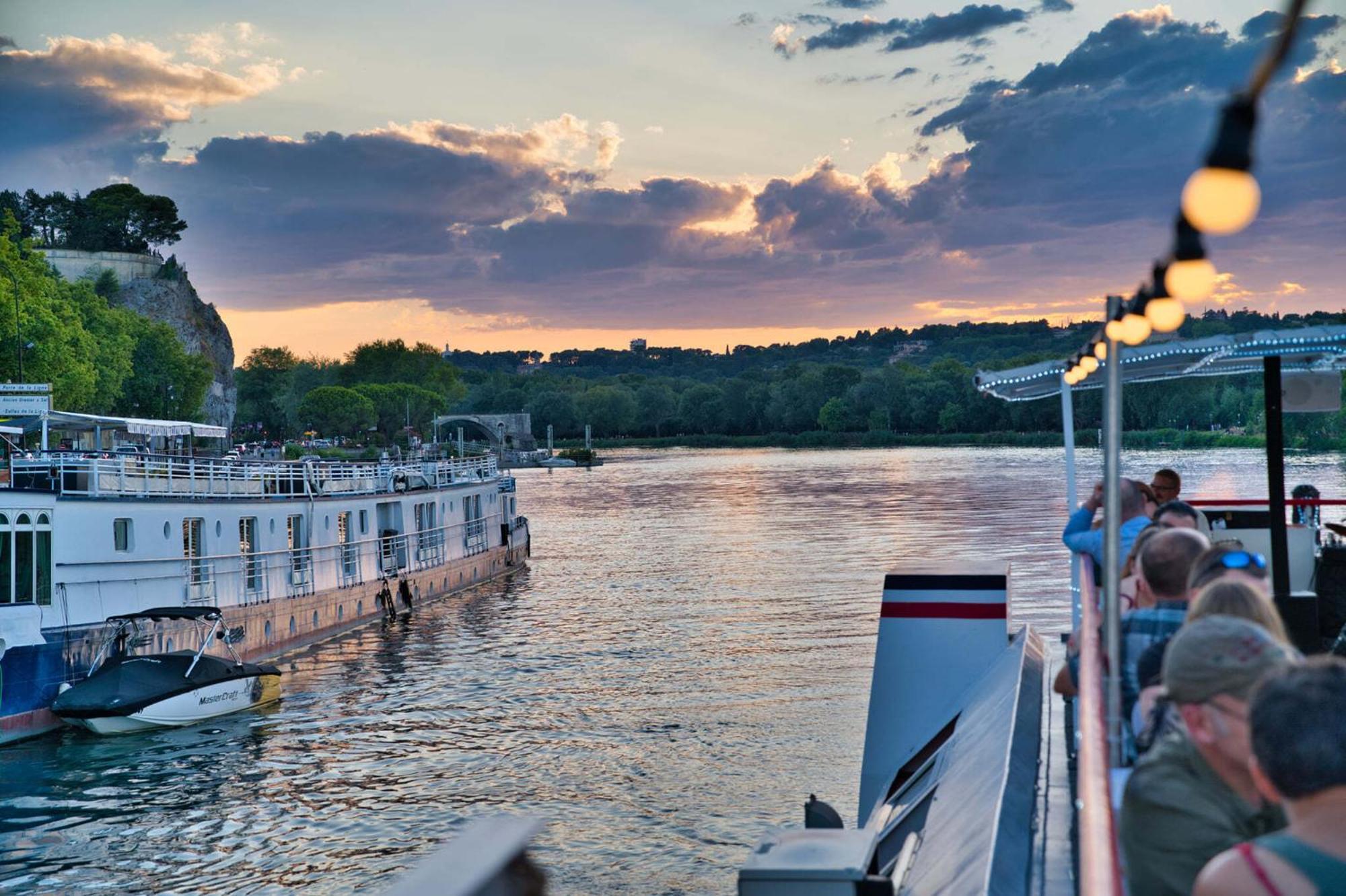 Bateau Hotel A Quai Le Chardonnay Avignon Exterior photo